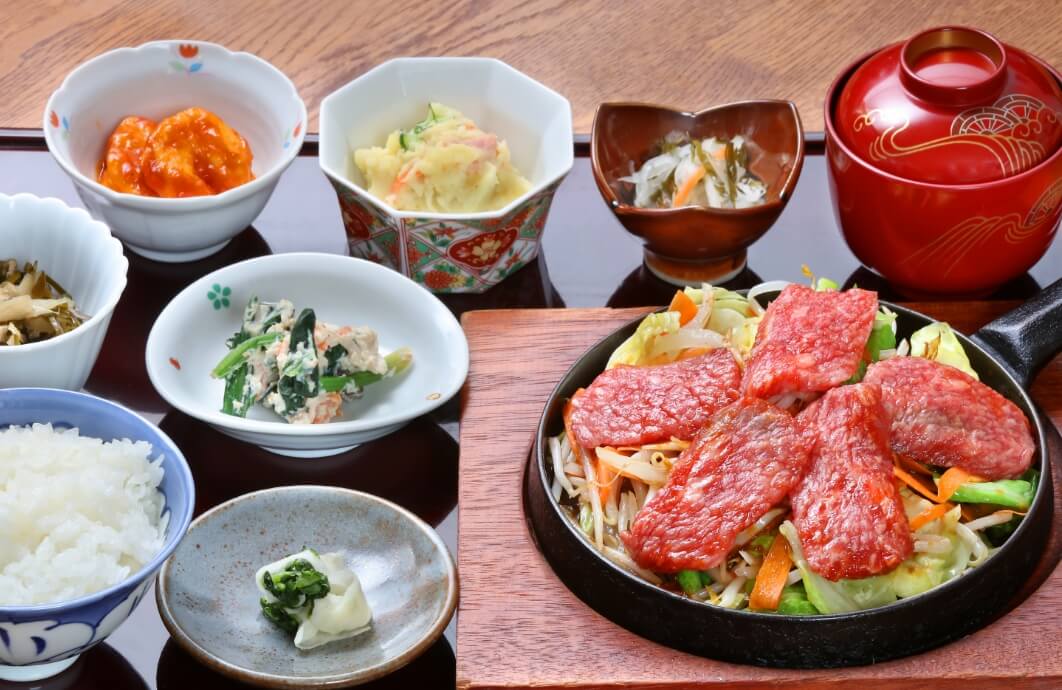 焼肉定食の画像